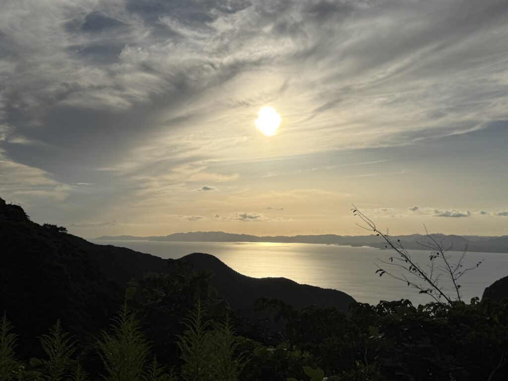 雲仙温泉峡から沈みゆく夕焼け